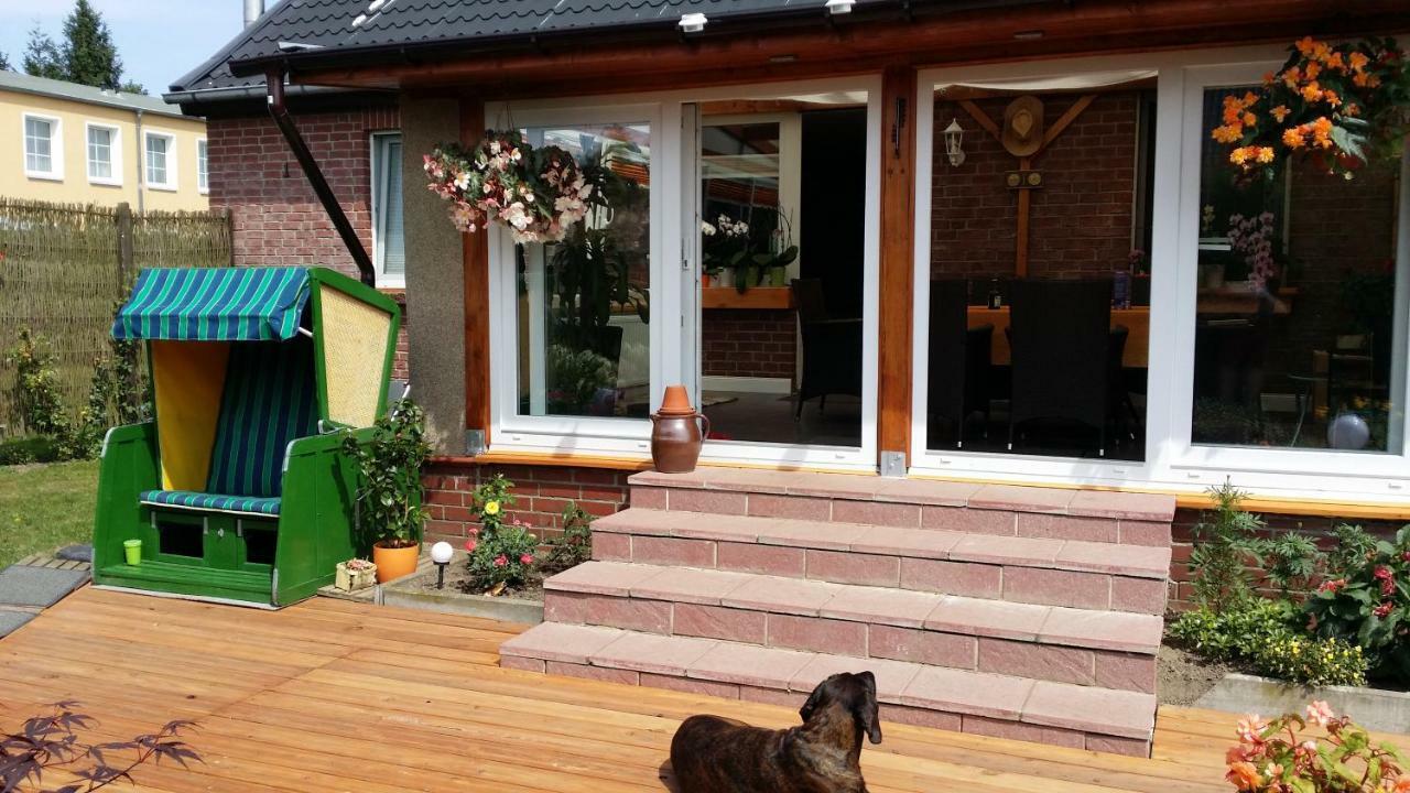 Ferienhaus Storchenweg Mahlzow Екстериор снимка
