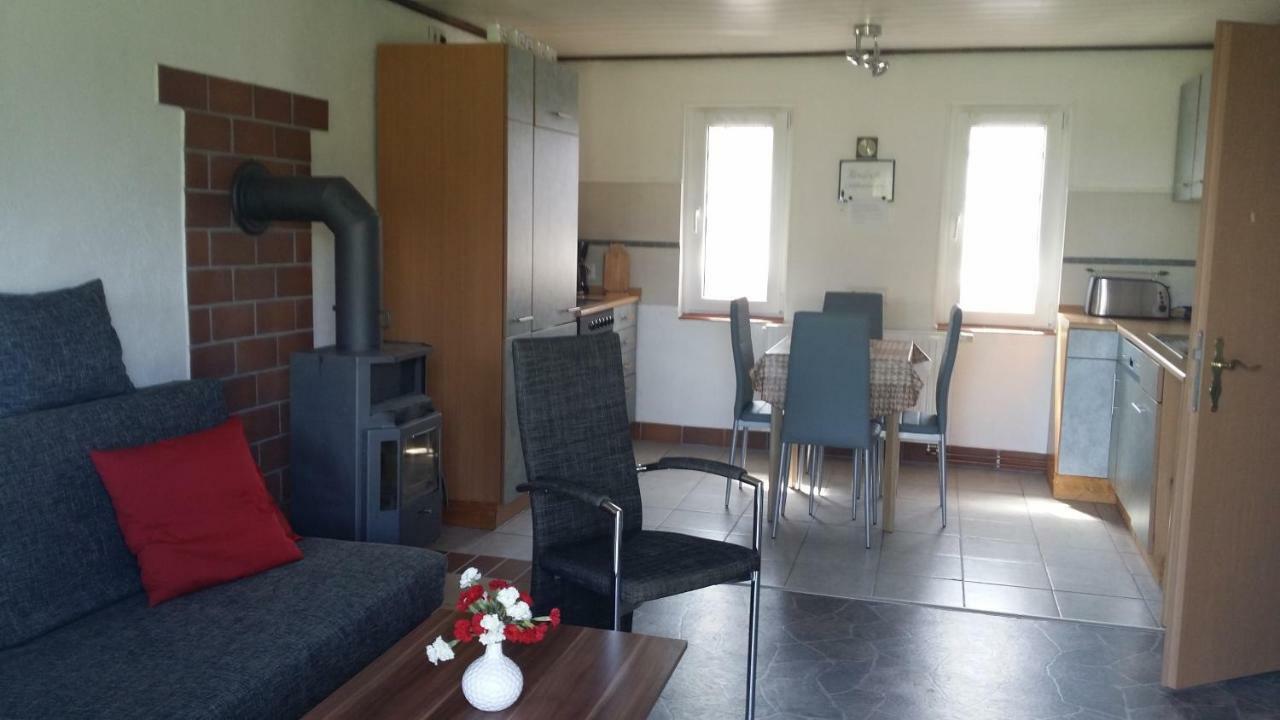 Ferienhaus Storchenweg Mahlzow Екстериор снимка
